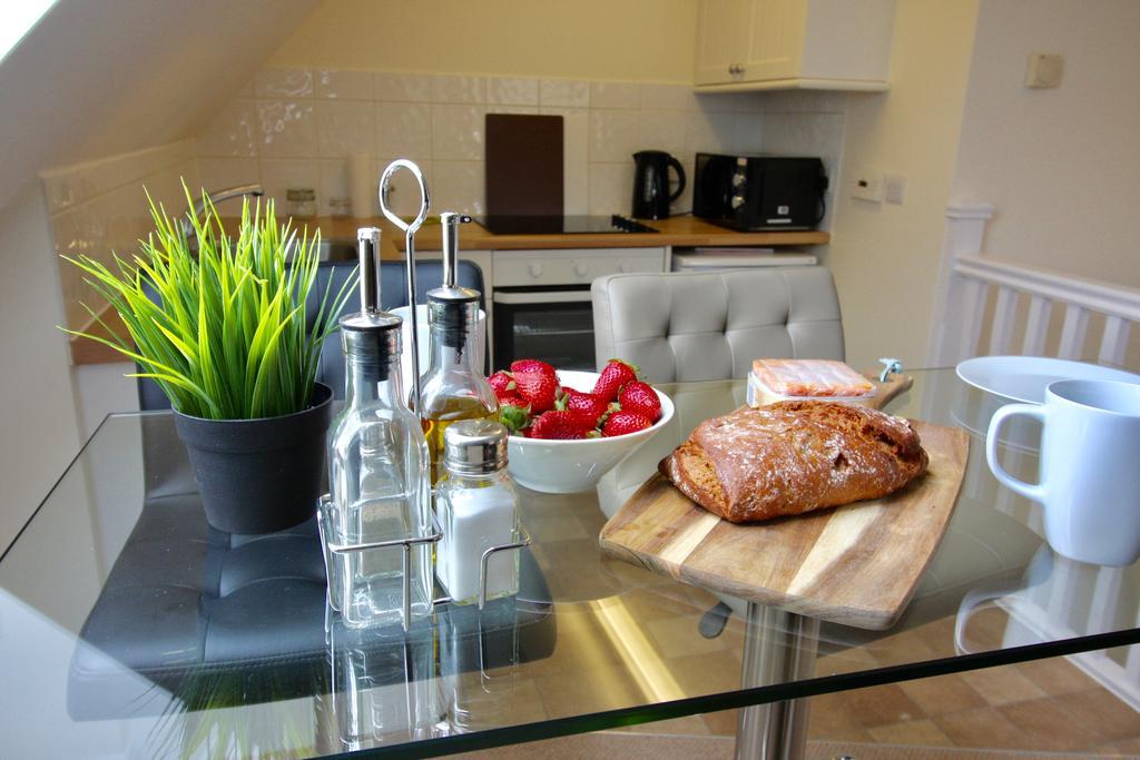 Ferienwohnung Amberblue@Epsom Exterior foto