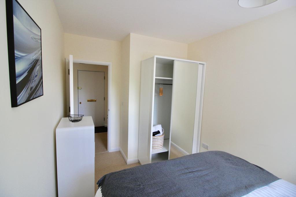 Ferienwohnung Amberblue@Epsom Exterior foto