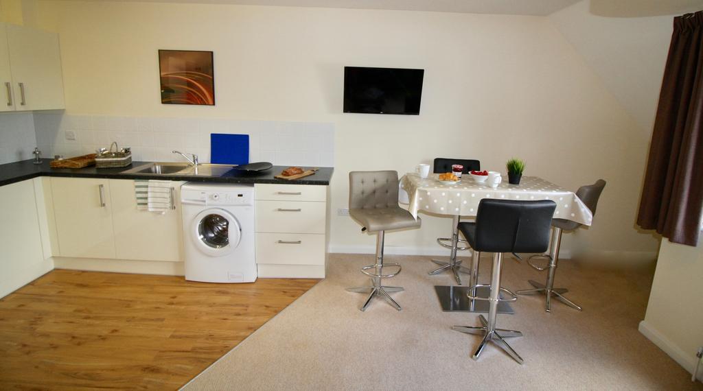 Ferienwohnung Amberblue@Epsom Exterior foto
