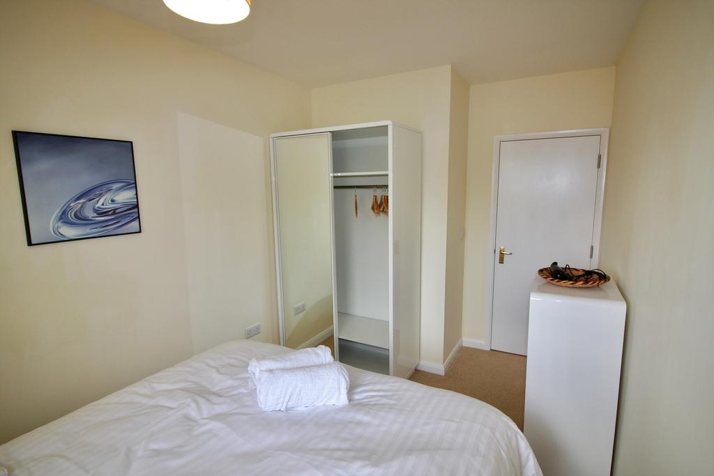 Ferienwohnung Amberblue@Epsom Exterior foto