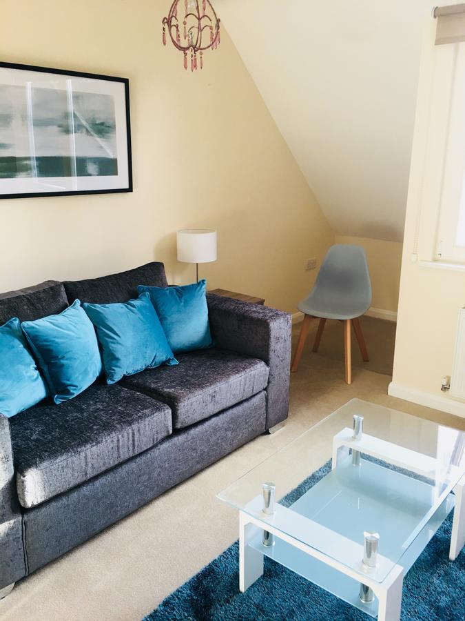 Ferienwohnung Amberblue@Epsom Exterior foto